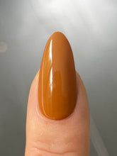 Load image into Gallery viewer, CND™ VINYLUX - Willow Talk #408