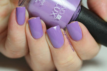 Load image into Gallery viewer, Lilac Longing CND Vinylux purple nail polish