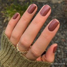 Load image into Gallery viewer, CND™ VINYLUX - Toffee Talk #428