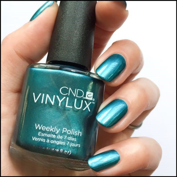CND VINYLUX - Viridian Veil #255 (Discontinued)