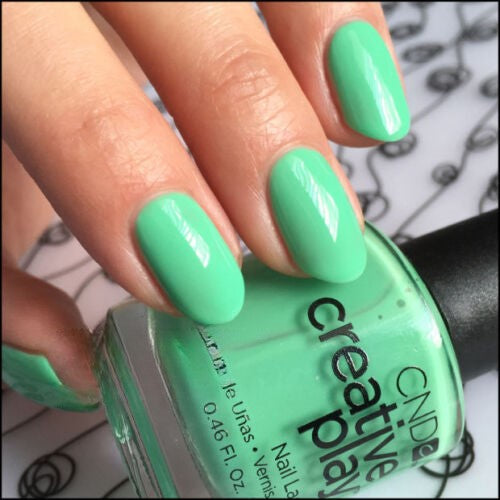 CND™ CREATIVE PLAY - You've got kale - Creme Finish