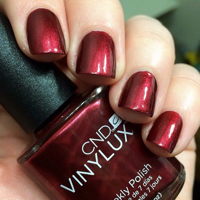 CND™ VINYLUX - Crimson Sash #174