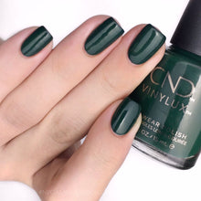 Load image into Gallery viewer, Aura dark green nail polish CND
