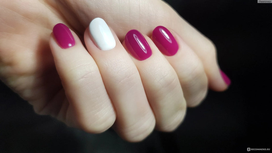 CND CREATIVE PLAY - Berried Secrets - Creme Finish