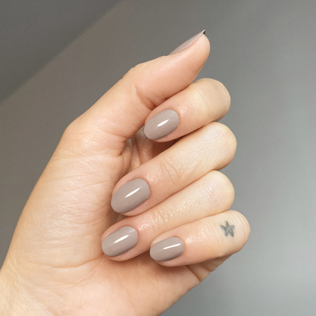 Change Sparker - CND light stone grey nail polish - Vinylux