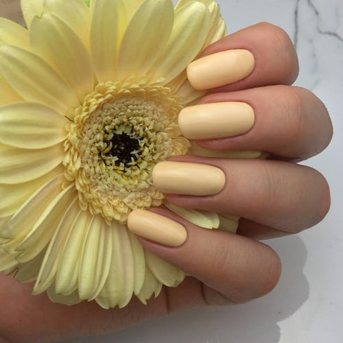 Exquisite CND Vinylux soft yellow nails