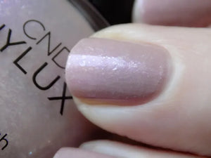 CND VINYLUX - Fragrant Freesia #187 (Discontinued)