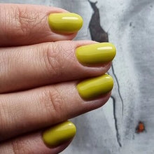 Load image into Gallery viewer, CND VINYLUX - Mind over Matcha #397
