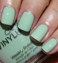 Load image into Gallery viewer, Mint Convertible pale green nais CND
