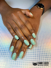 Load image into Gallery viewer, Mint Convertible pale green nail polish CND Vinylux
