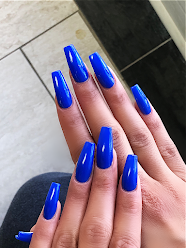 Royalista - blue nail polish from CND
