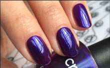 Load image into Gallery viewer, CND CREATIVE PLAY - Viral Violet - Satin Finish
