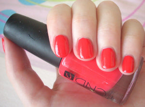 CND CREATIVE PLAY - Coral me later - Creme Finish